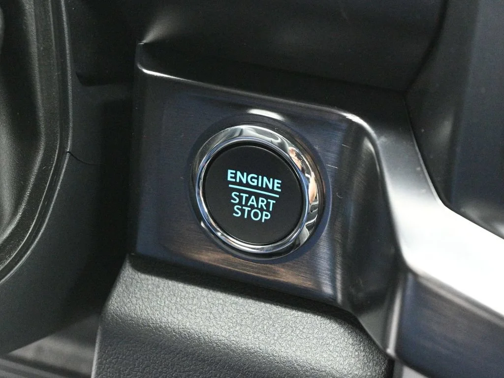 New 2026 Oxford White Ford Lariat image 13