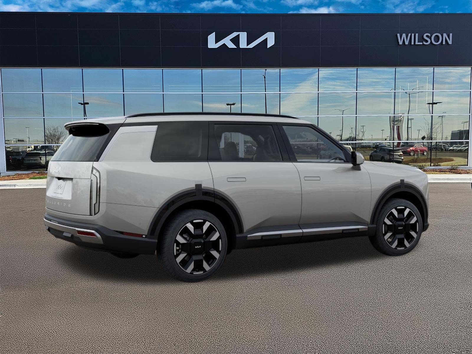 New 2027 Ivory Silver Kia S image 6