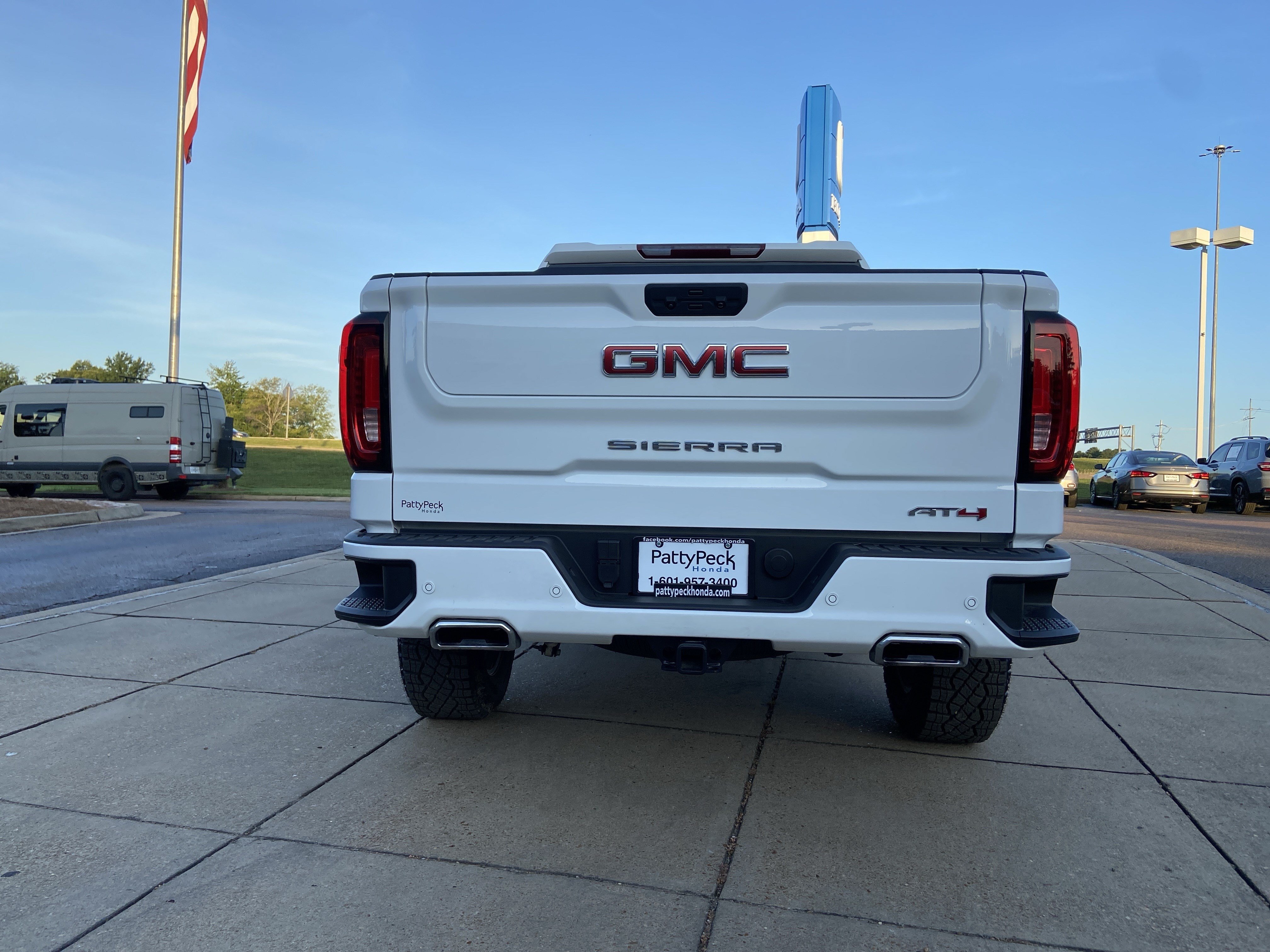 Used 2025 Summit White GMC AT4 image 55