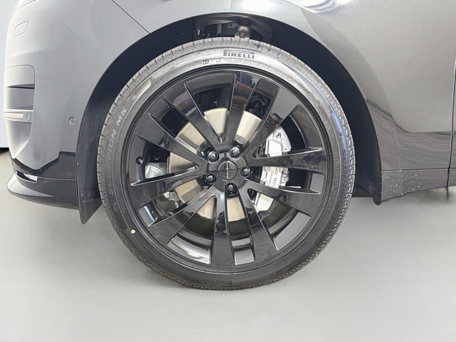 New 2026 Santorini Black Land Rover Dynamic SE image 35