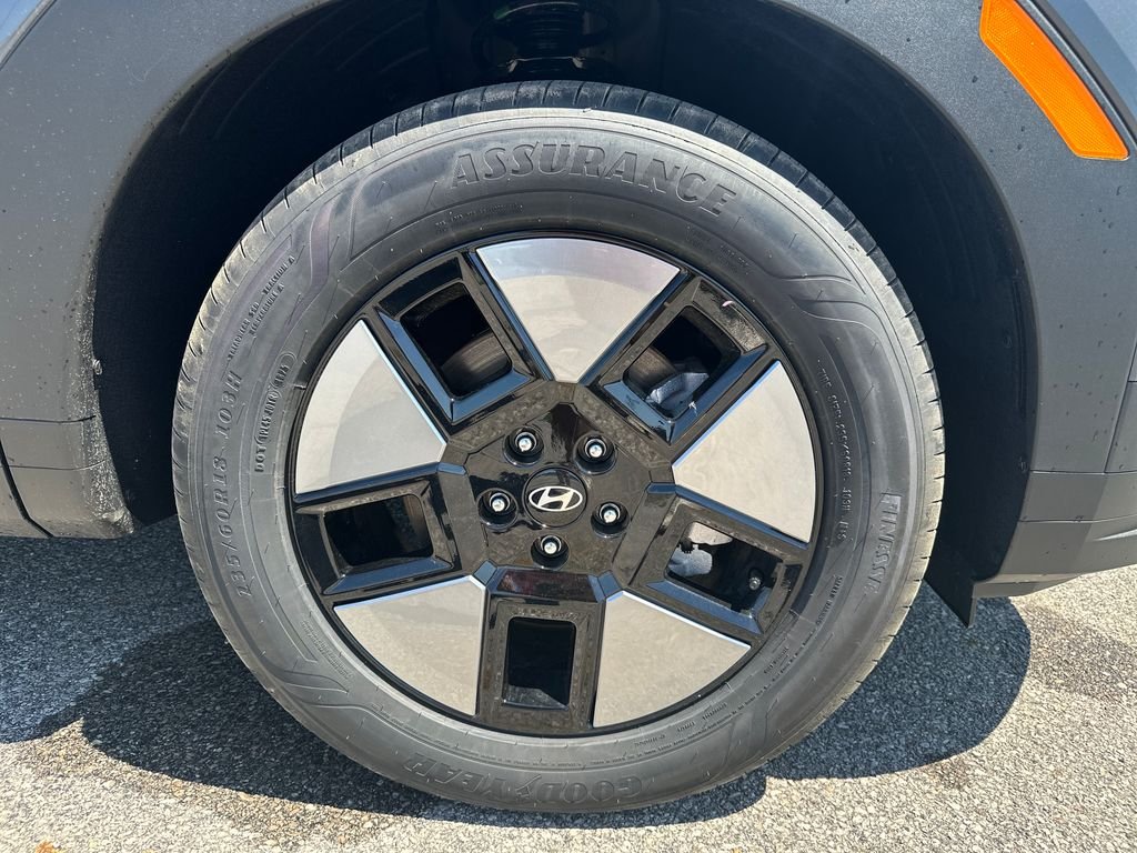 New 2026 Gray Hyundai SE image 2