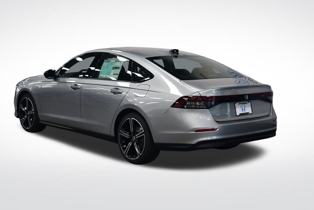 New 2026 Solar Silver Metallic Honda SE image 5