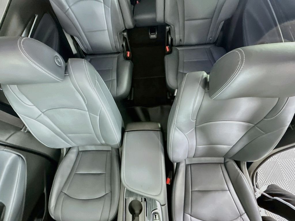 Used 2023 Ebony Twilight Metallic Buick Essence image 22