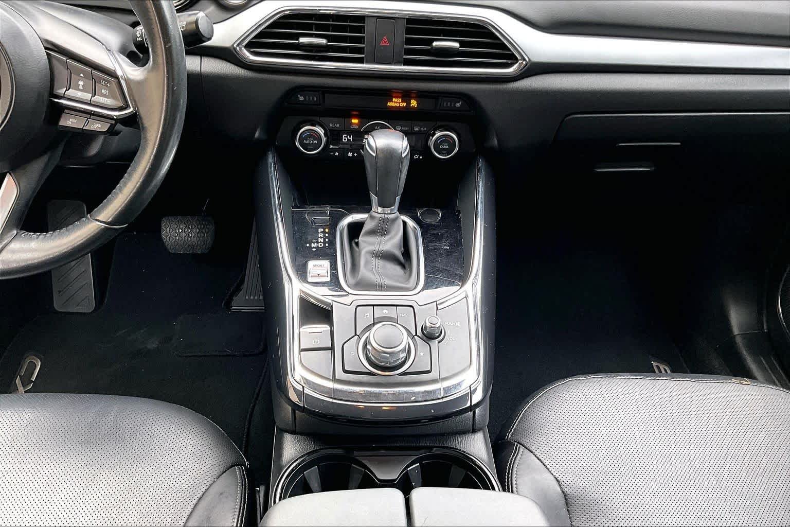 Used 2018 Sonic Silver Metallic Mazda Touring image 17
