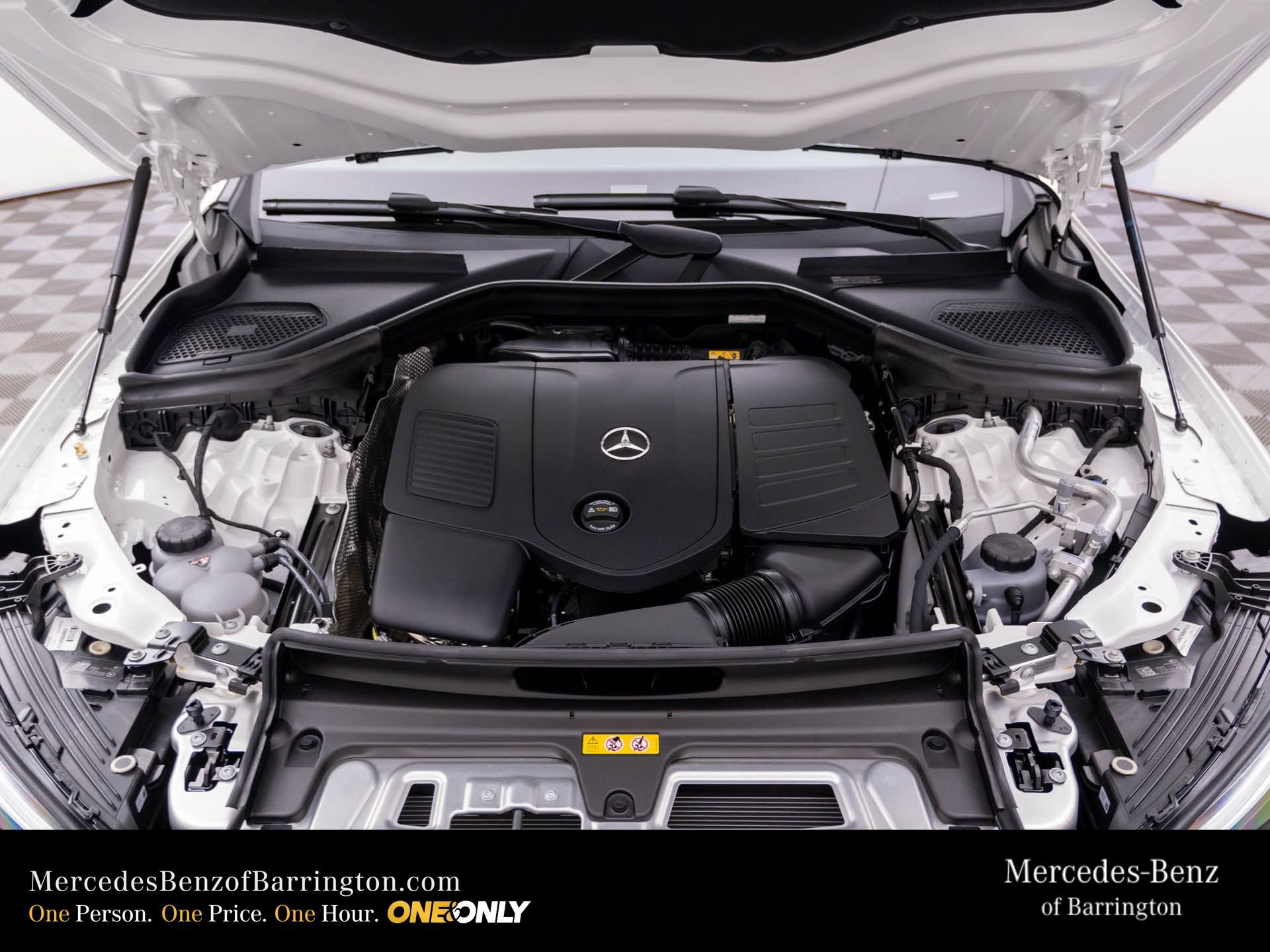 New 2026 Polar White Mercedes-Benz GLC 300 Coupe image 74