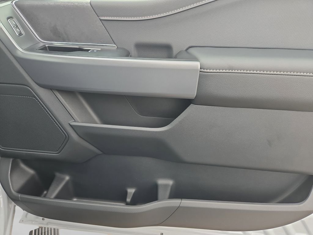 New 2025 White Ford XLT image 29