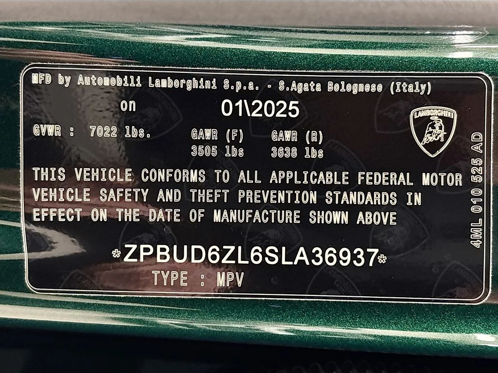New 2025  Lamborghini SE image 35
