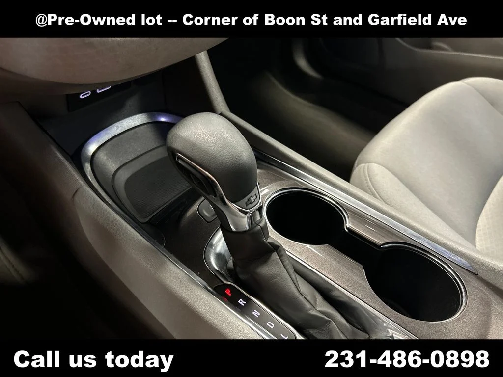 Used 2024 Gray Chevrolet LT image 26