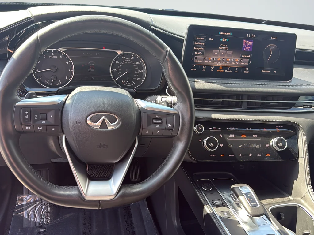 Used 2023 Black INFINITI PURE image 11