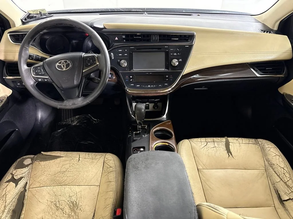 Used 2015 Gray Toyota XLE Touring image 15
