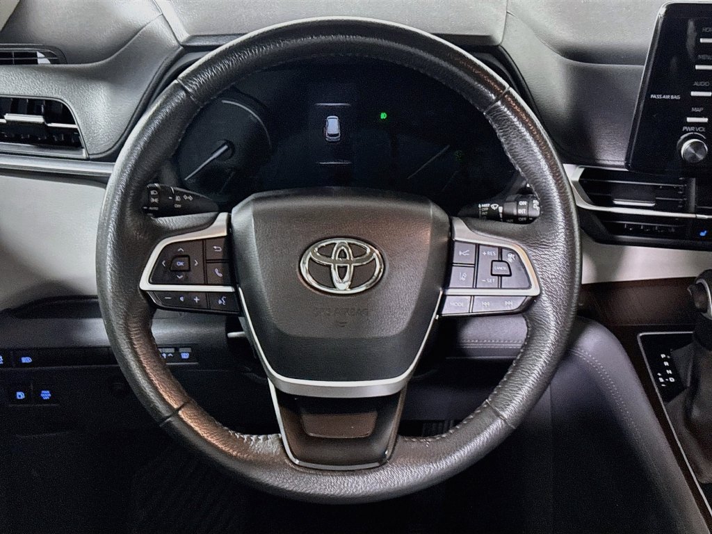 Used 2023 Predawn Gray Mica Toyota XLE image 13
