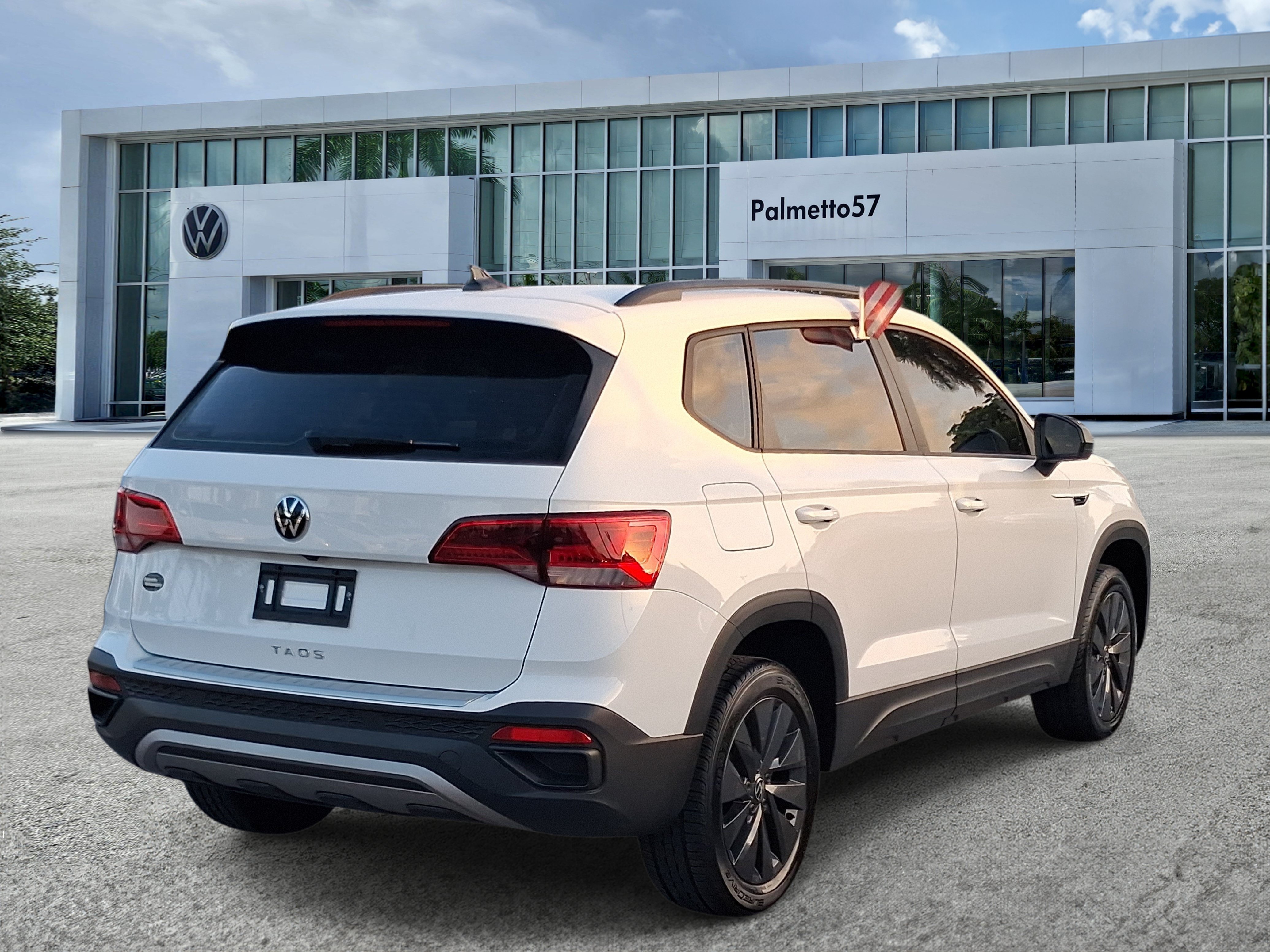 Certified Used 2024 White Volkswagen 1.5T S image 6