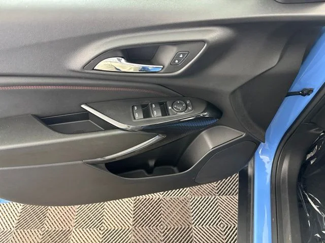 Used 2024 Blue Chevrolet 2RS image 18