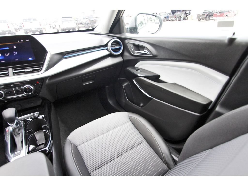 Used 2025 Gray Chevrolet LT image 12