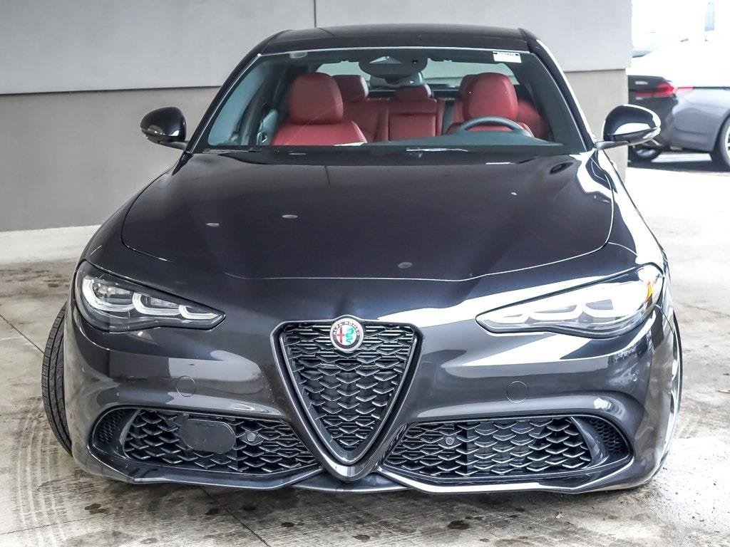2025 ALFA ROMEO GIULIA (952) - Image 3