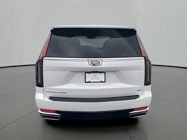 2024 Cadillac Escalade Premium Luxury, photo 3 of 12