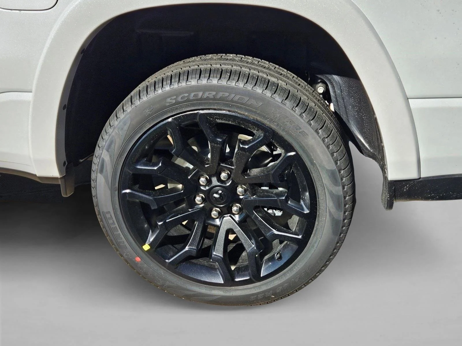 New 2026 Ivory White Tri-Coat Pearlcoat Ram Limited image 10