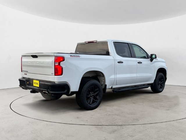 Used 2022 White Chevrolet LT Trail Boss image 5