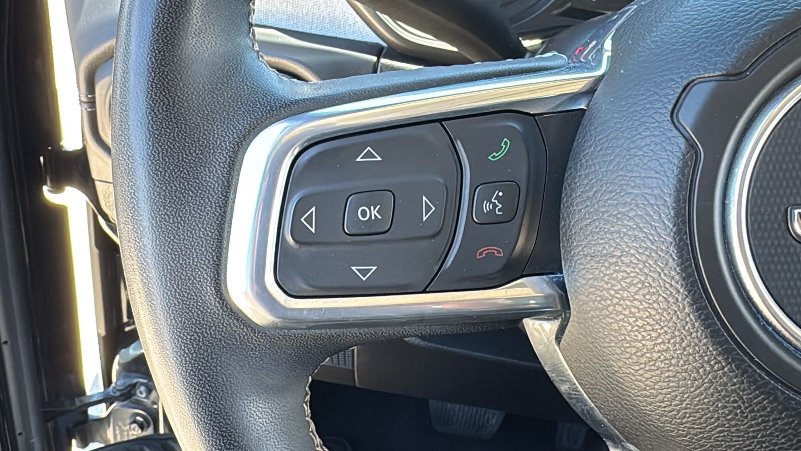 Used 2025 Black Jeep Sahara image 22