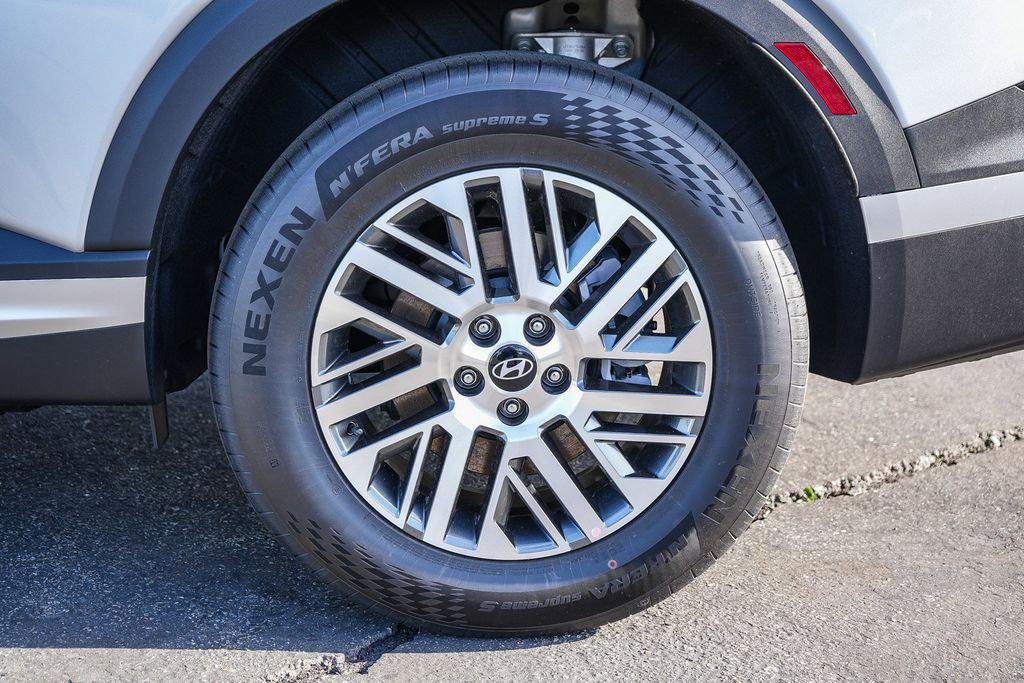 New 2026 Silver Hyundai SEL Premium image 39