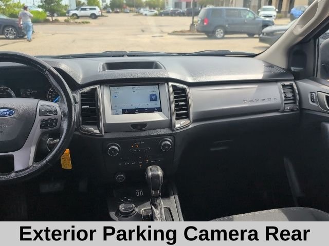 Used 2020 Black Ford XLT image 4