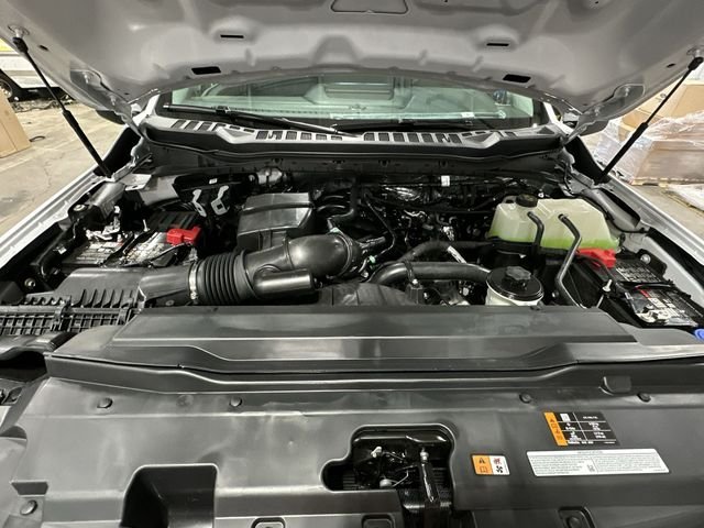New 2026 Oxford White Ford F-250® XLT image 21