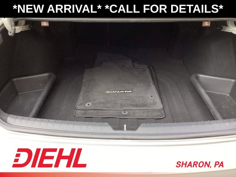 Used 2021 Silver Hyundai SEL image 16