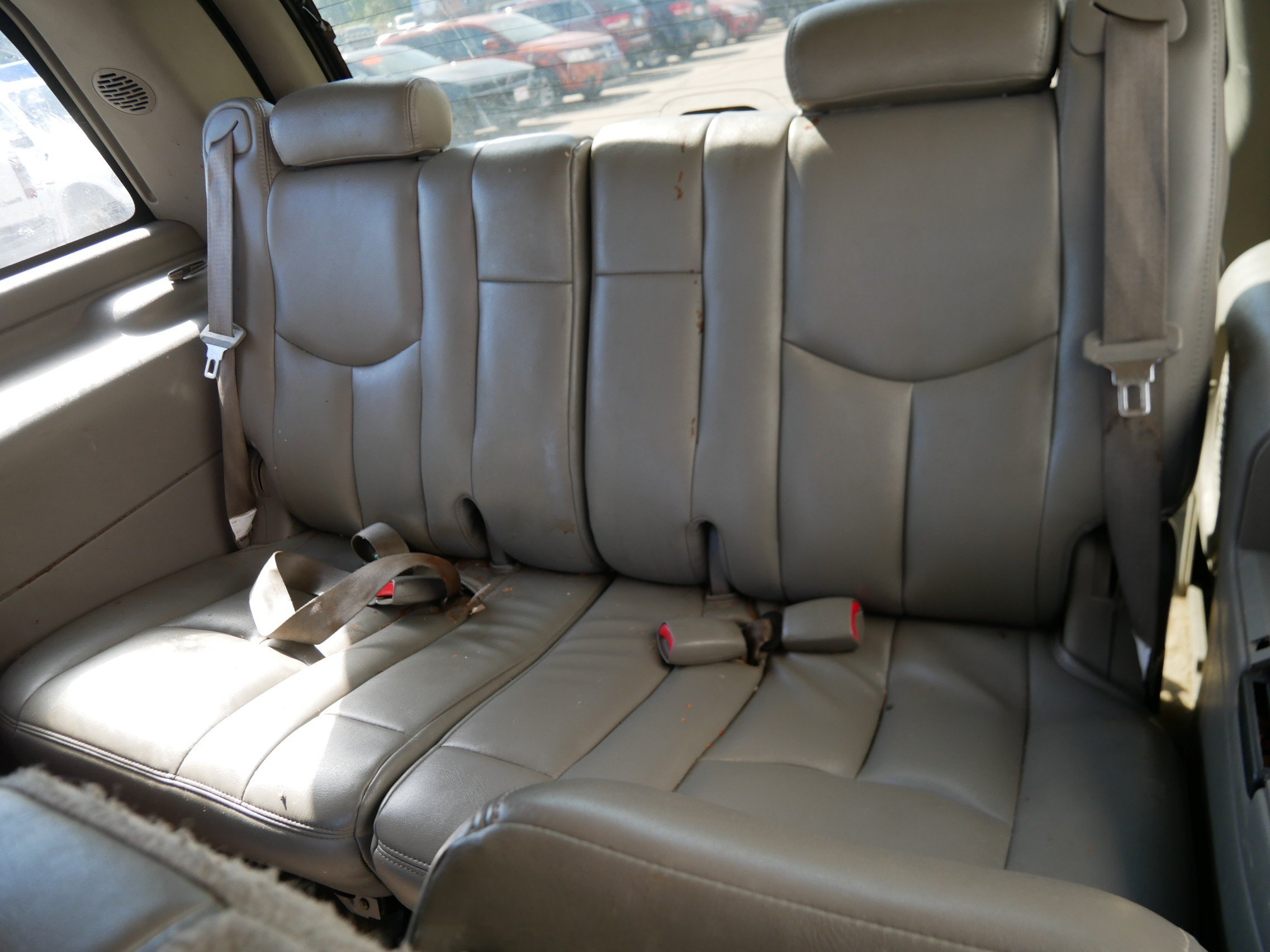 2005 Chevrolet Tahoe - Photo 12