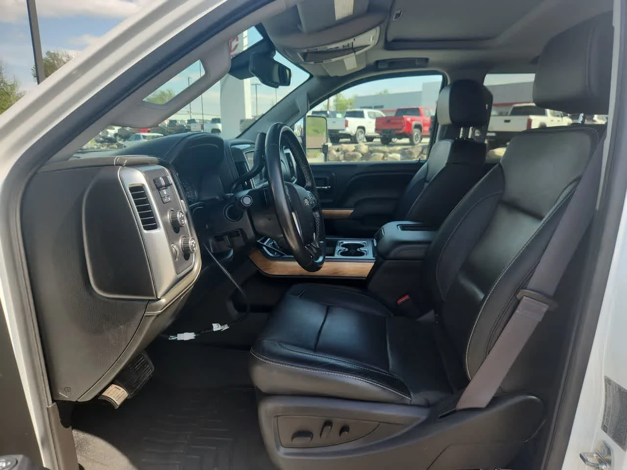 Used 2016 Summit White Chevrolet LTZ image 12