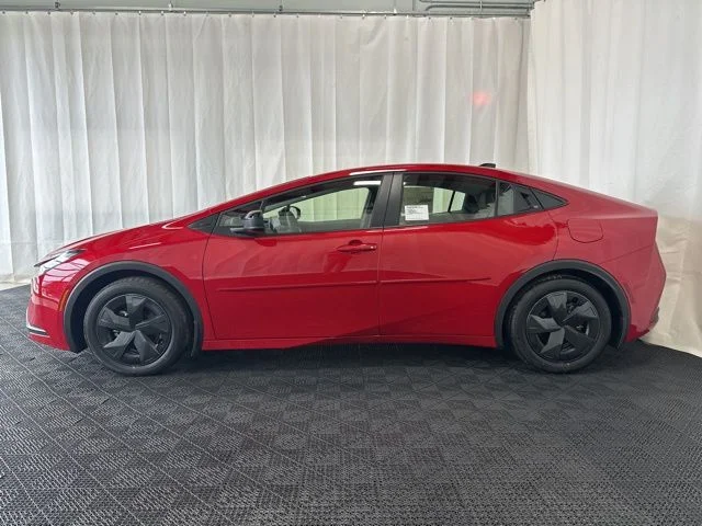2026 Toyota Prius LE - Photo 21