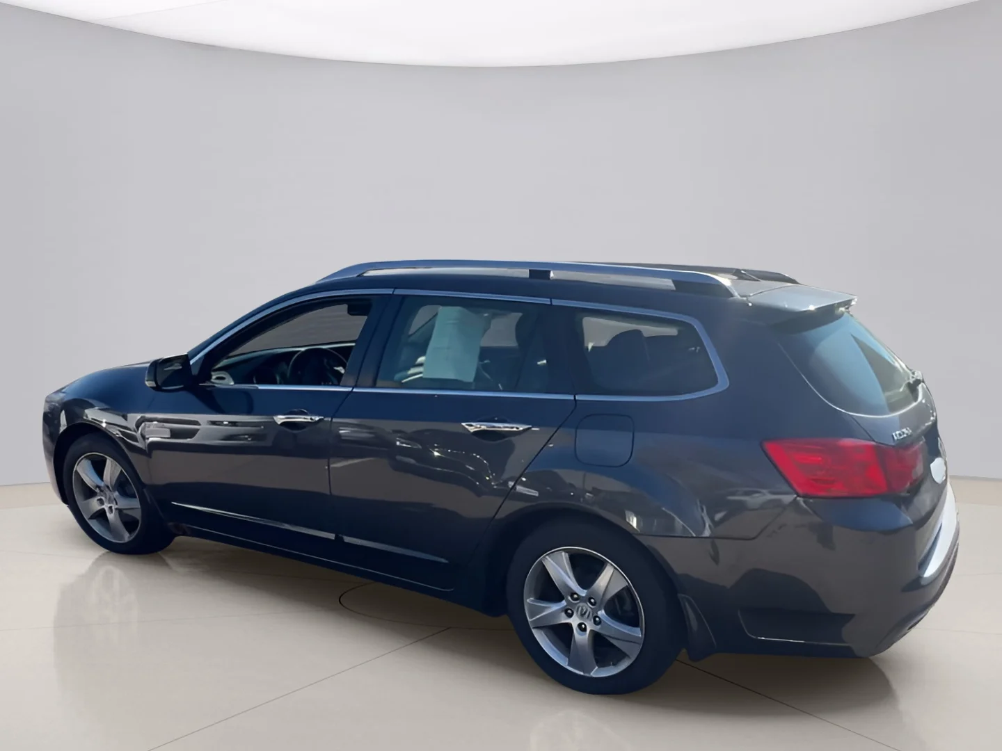 Used 2012 Gray Acura SPORTWAGON image 3