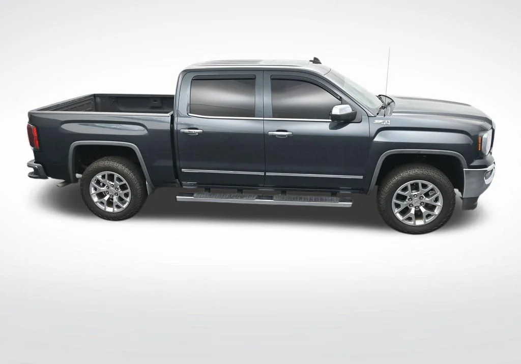 Used 2017 Gray GMC SLT image 23