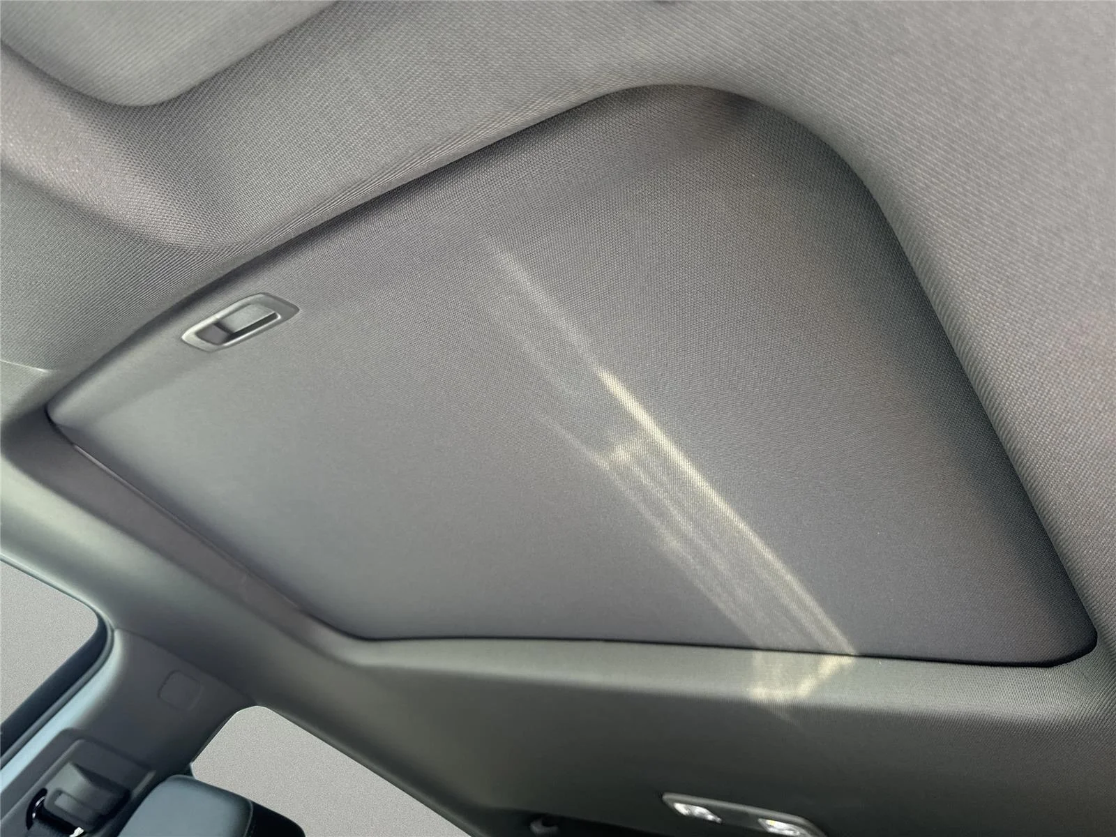 New 2026 Sterling Metallic GMC Elevation image 19