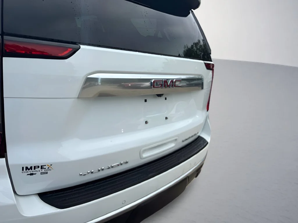 Used 2024 Summit White GMC Denali image 39