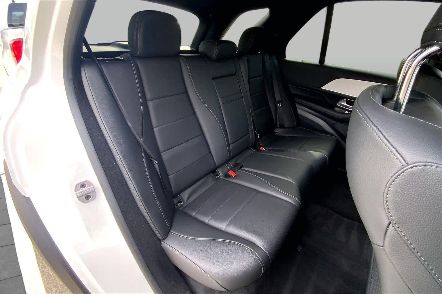 Used 2025 Polar White Mercedes-Benz GLE 350 image 18