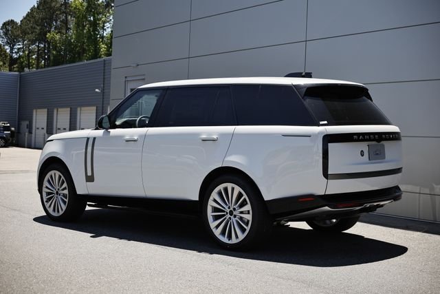 New 2026 Fuji White Land Rover SE 7 Seats image 10