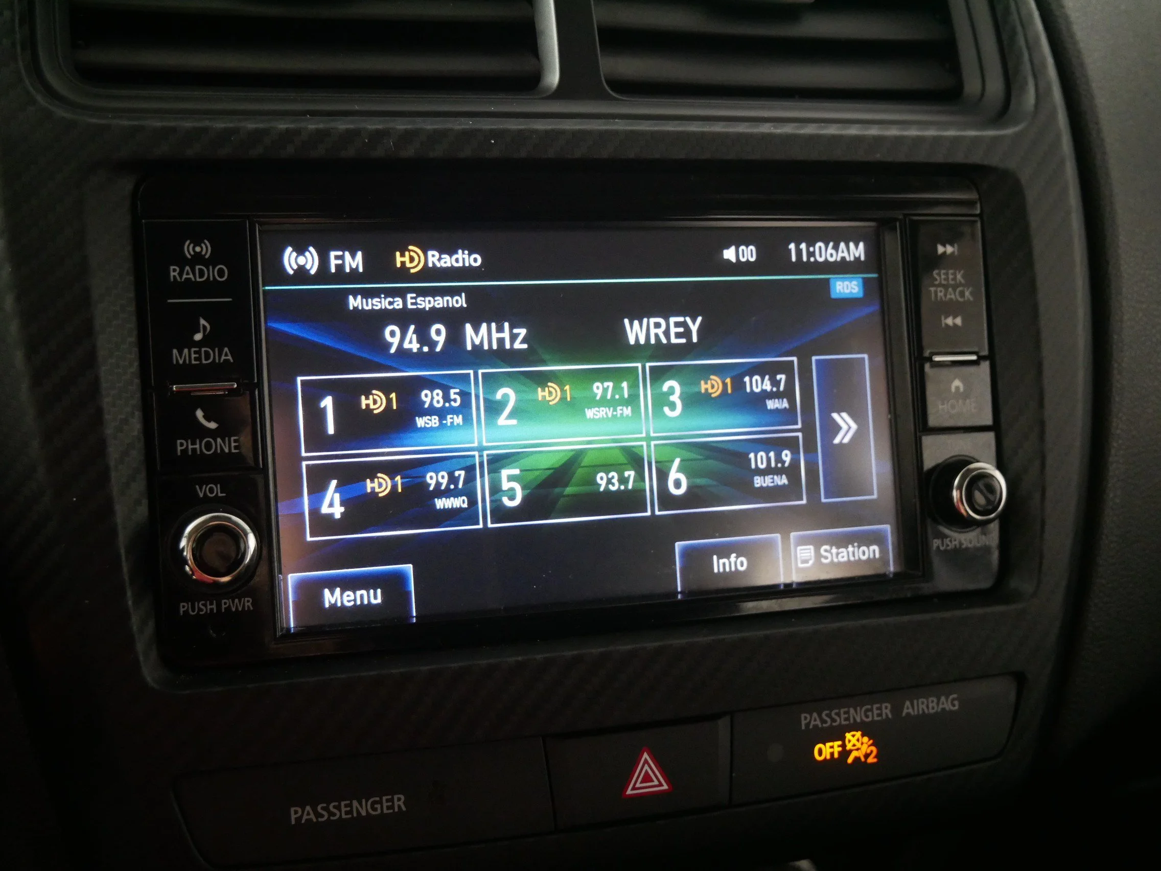 Used 2025 Mercury Gray Metallic Mitsubishi ES image 22