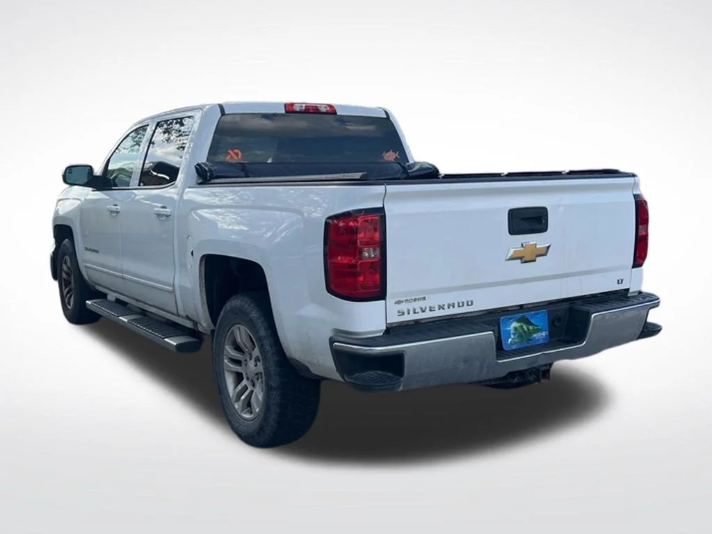 Used 2016 Summit White Chevrolet LT image 6