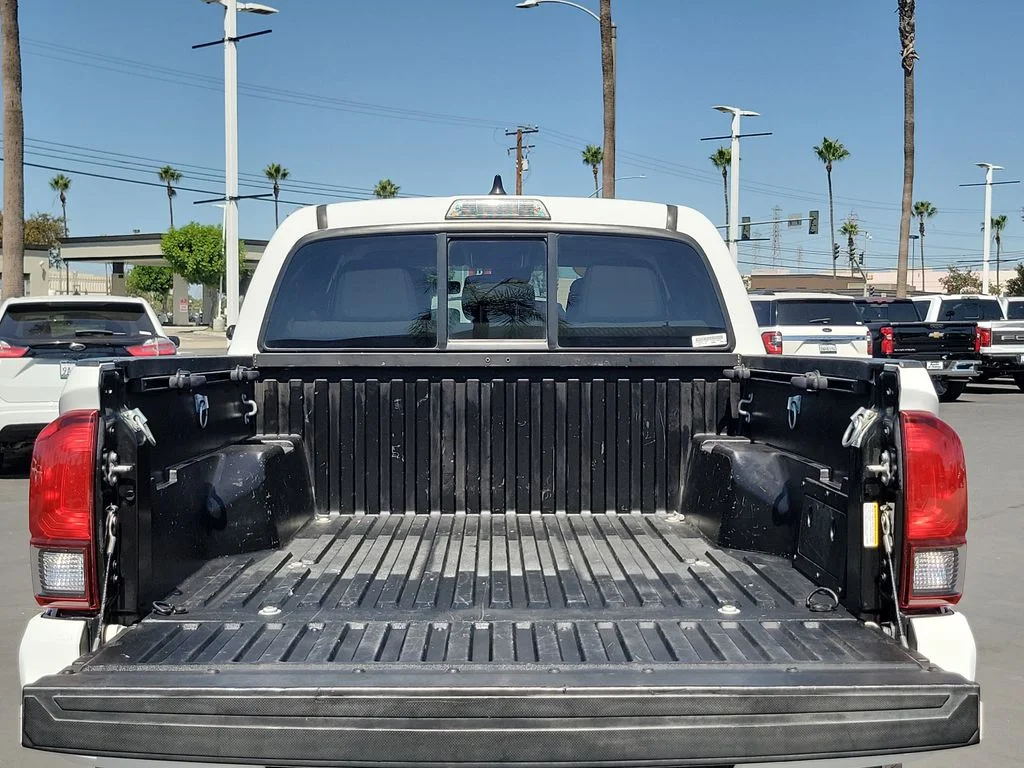 2020 Toyota Tacoma SR - Photo 25