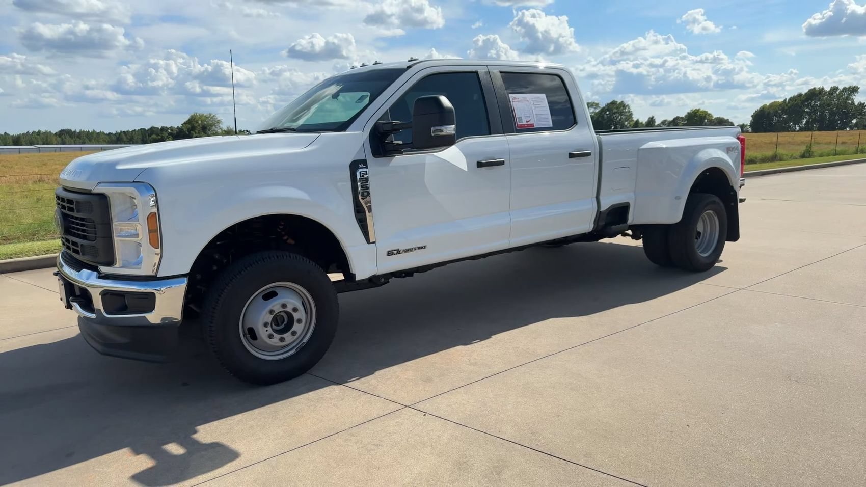 Used 2025 Oxford White Ford XL image 5
