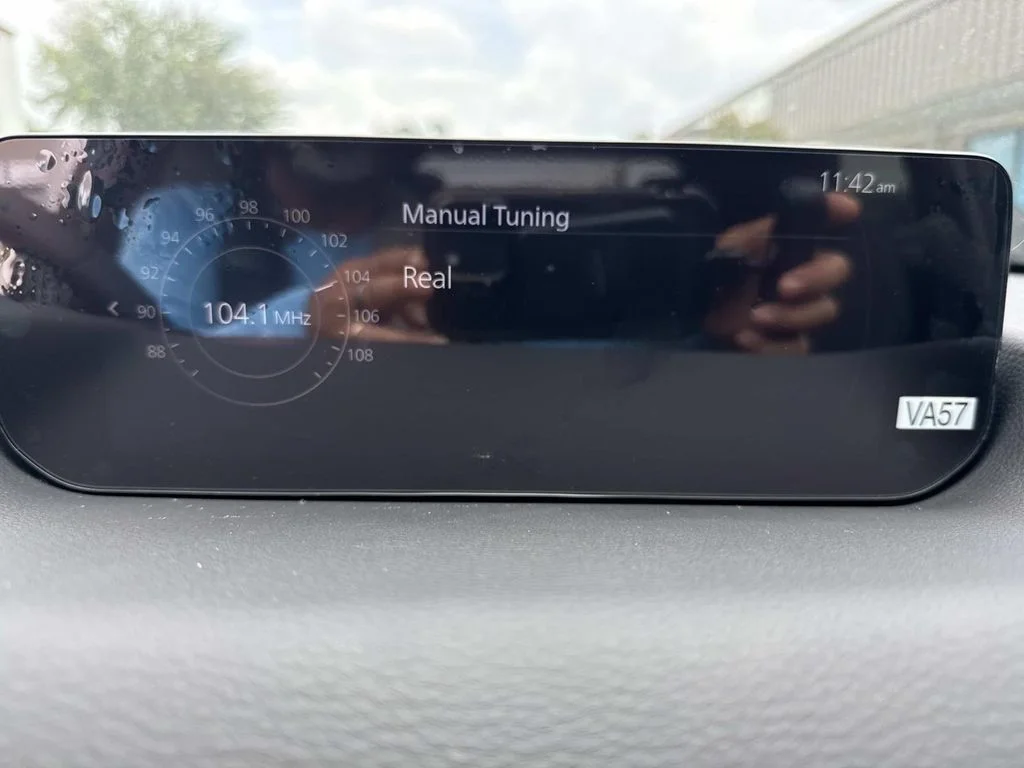New 2026 Jet Black Mica Mazda 2.5 S Meridian Edition AWD image 32