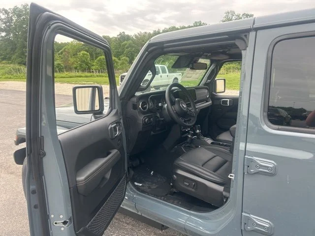 New 2026 Anvil Clear-Coat Exterior Paint Jeep Sahara image 10