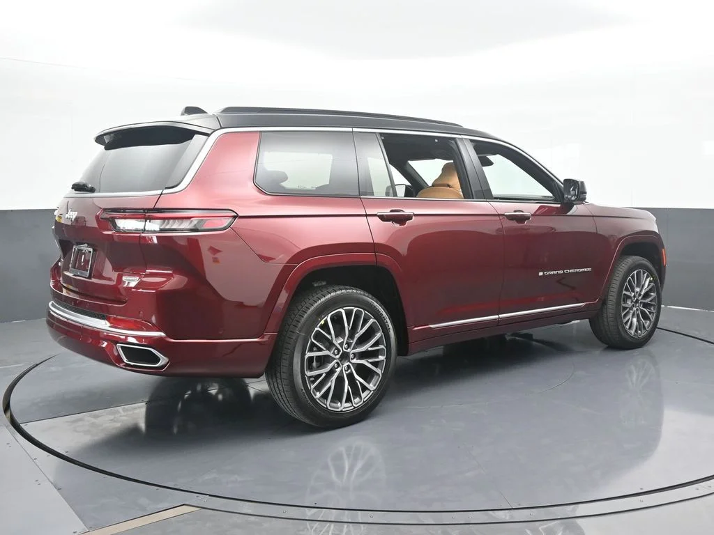 New 2025 Velvet Red Pearlcoat Jeep Summit image 6