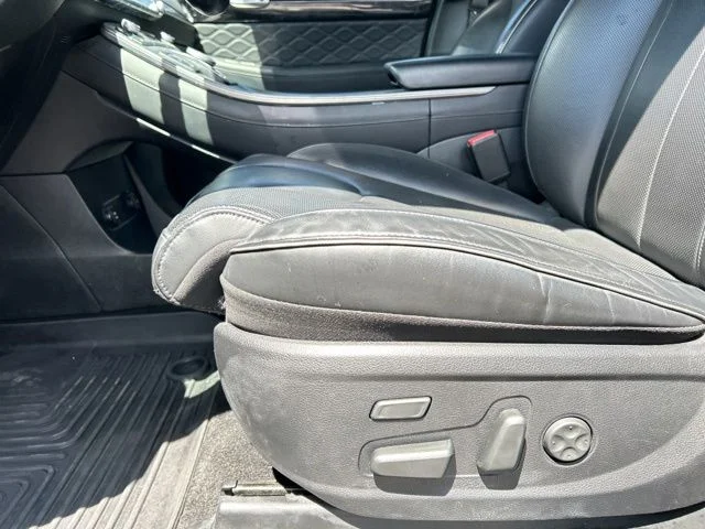 Used 2021 Silver Hyundai Calligraphy image 33