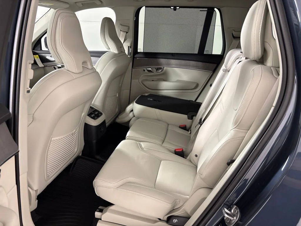 New 2026 Blue Volvo T8 Ultra image 26