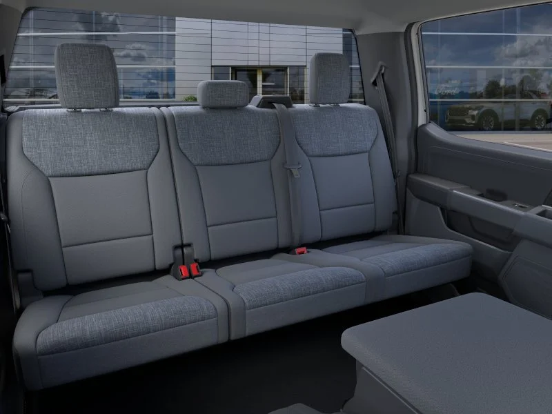 New 2026 Oxford White Ford XLT image 11