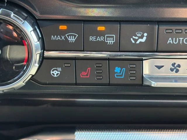 New 2026 Iconic Silver Metallic Ford Lariat® image 27