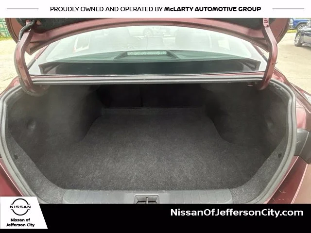 Used 2020 Red Nissan SV image 14