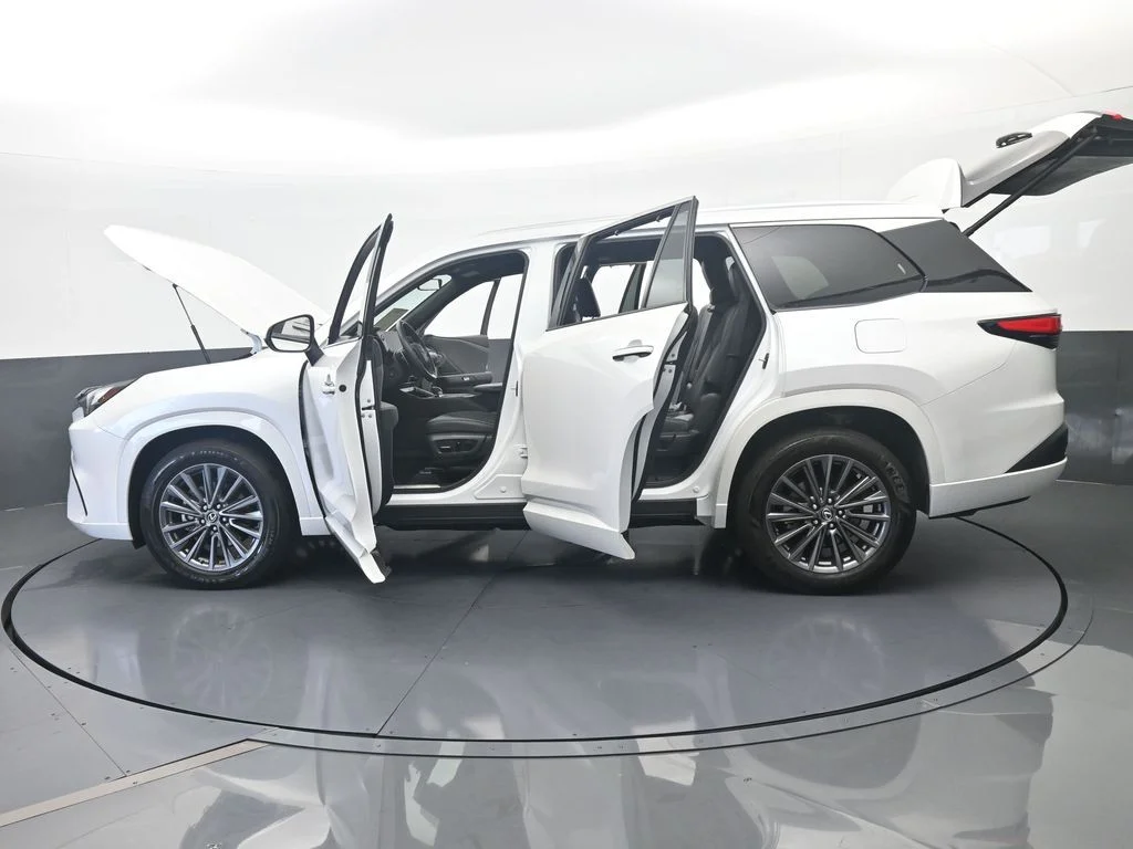 Used 2024 White Lexus 350 Premium image 72