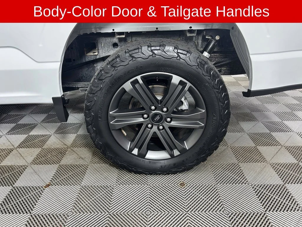 Used 2023 Gray Ford XLT image 19